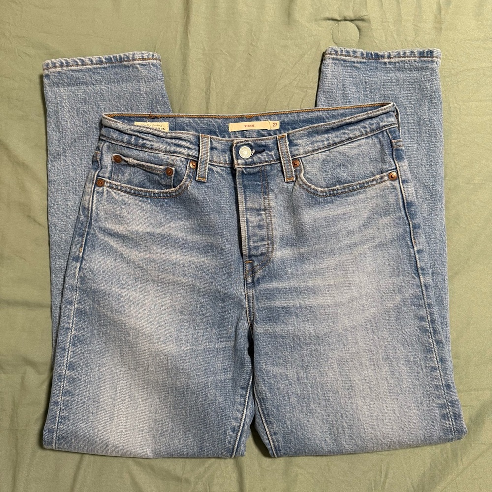 Levi's The Wedgie Straight Leg Jeans, Size 27